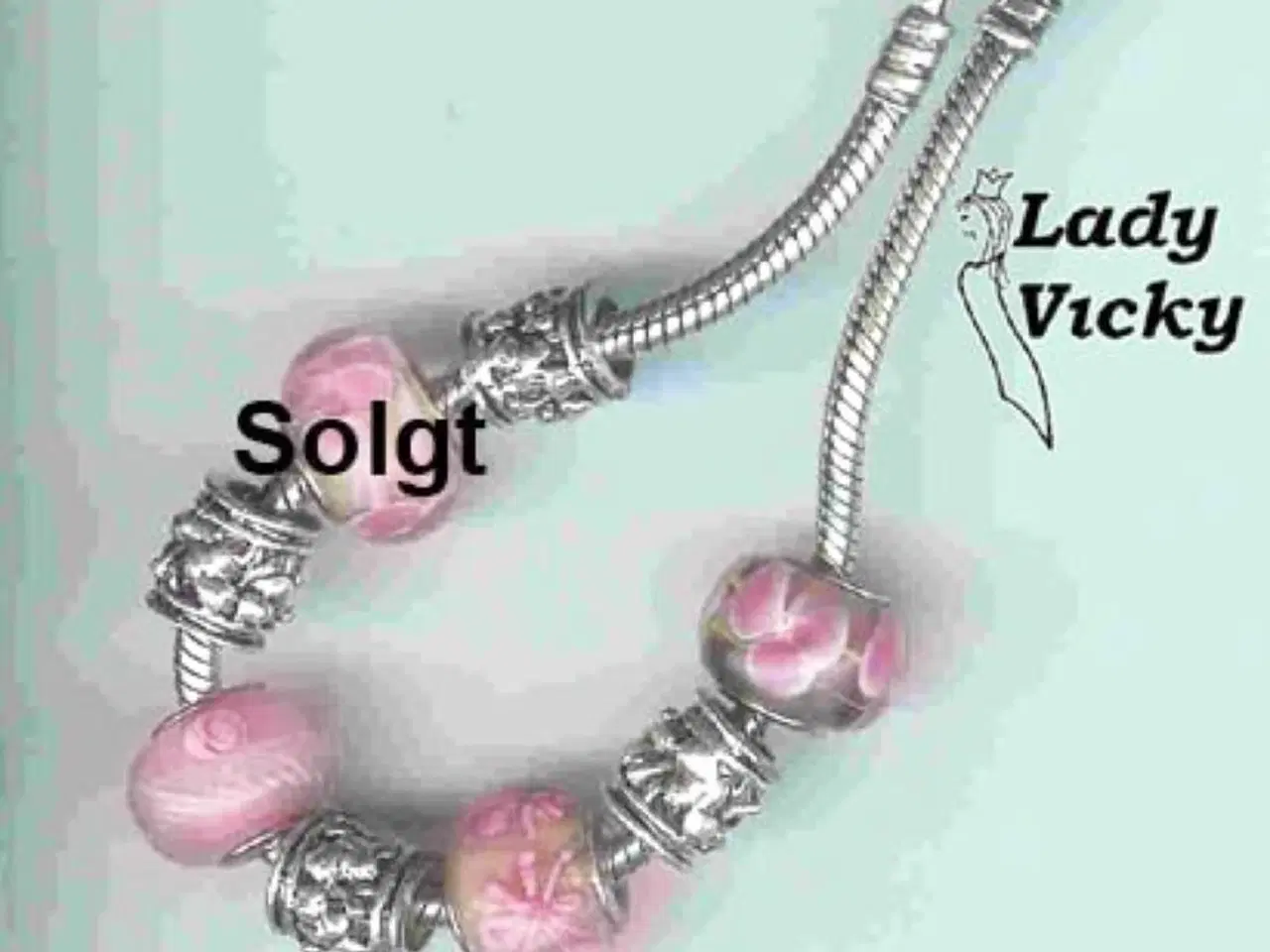 Billede 5 - Lyserøde glaskugler til charm-armbånd