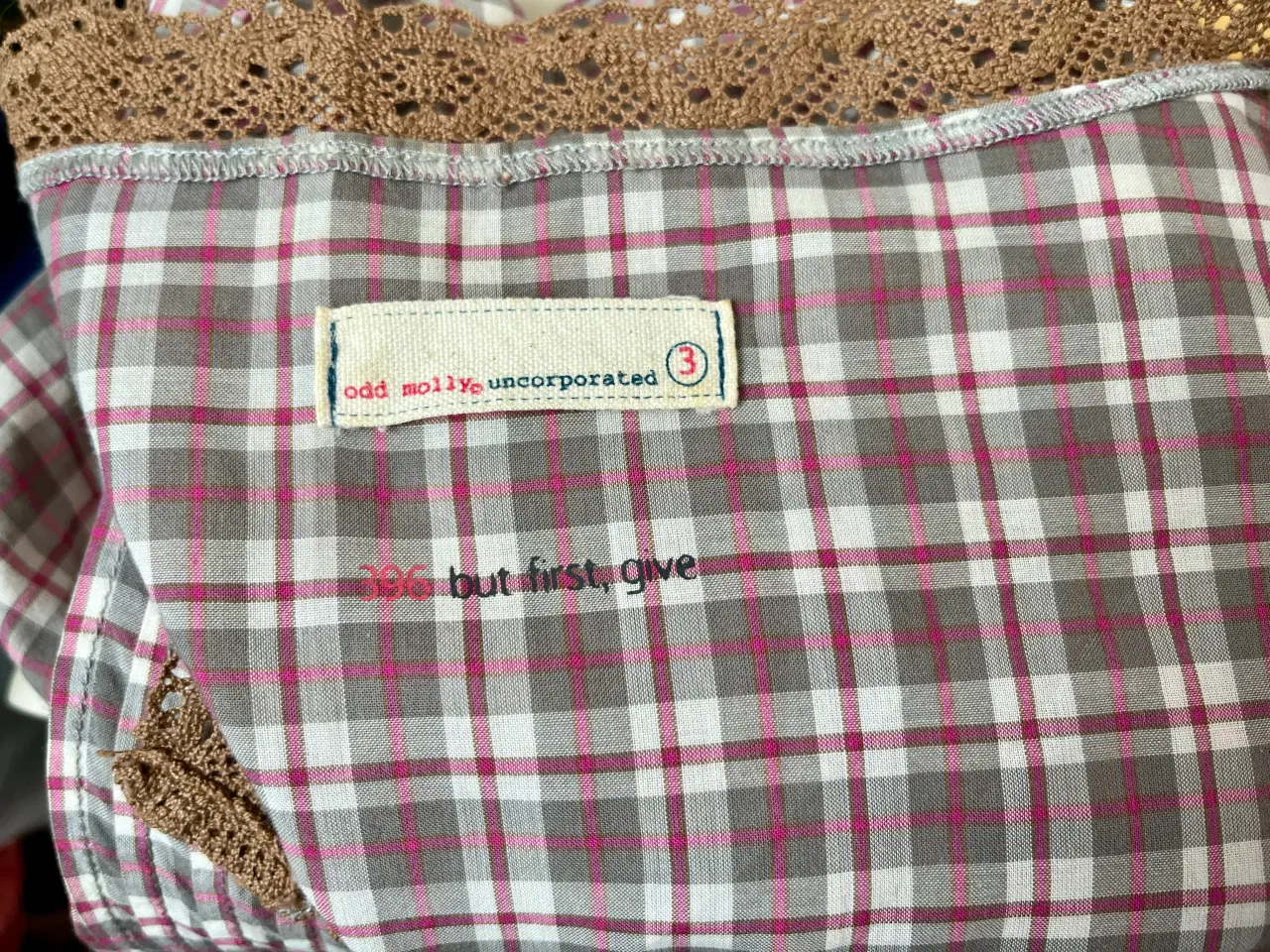 Billede 6 - Odd Molly, ternet bluse, str. 40