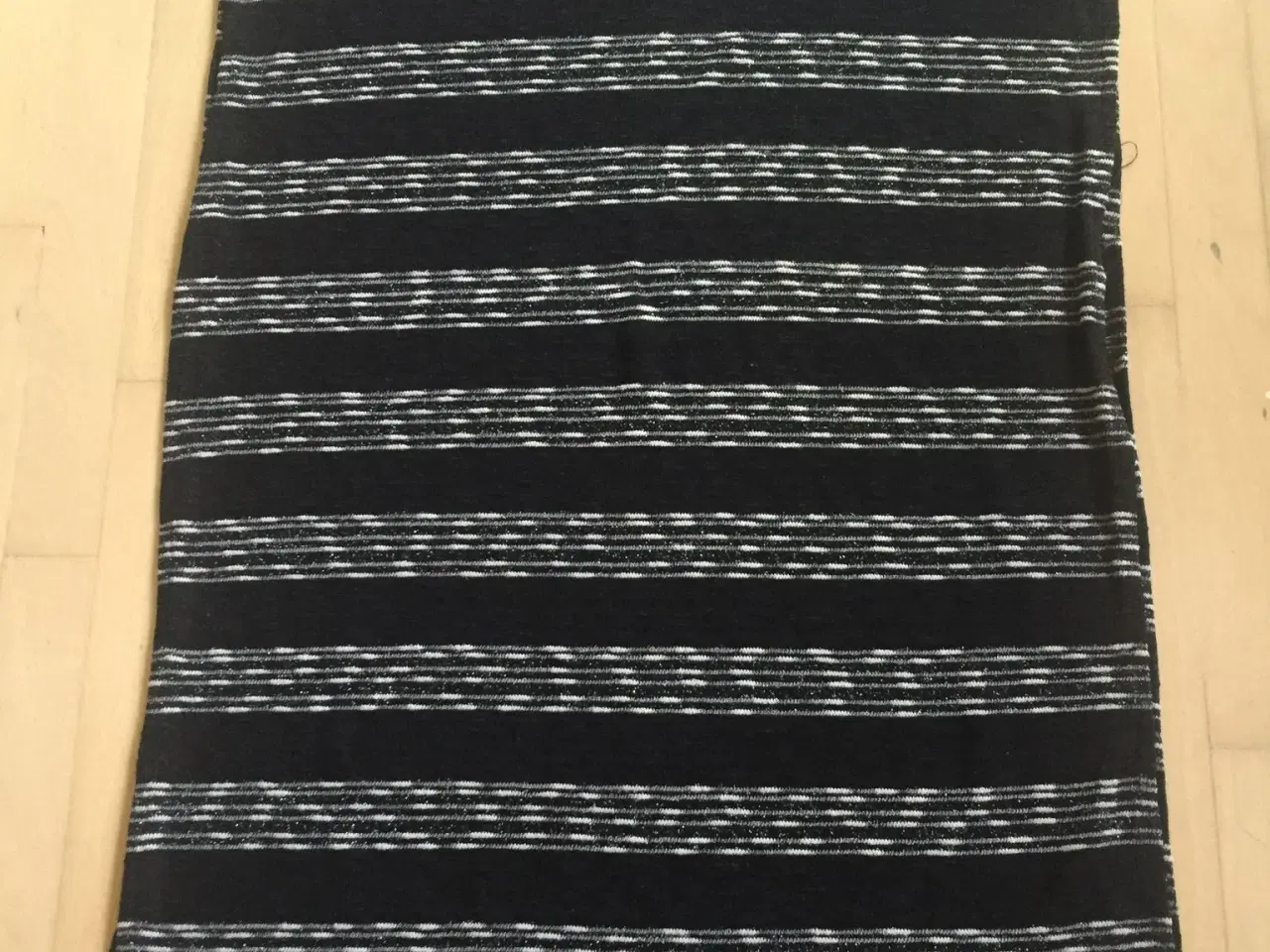 Billede 1 - NY tørklæde By Caroline str. 64x214 cm