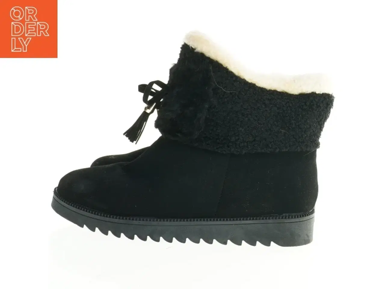 Billede 1 - Sort vinterstøvle med for (str. 39)