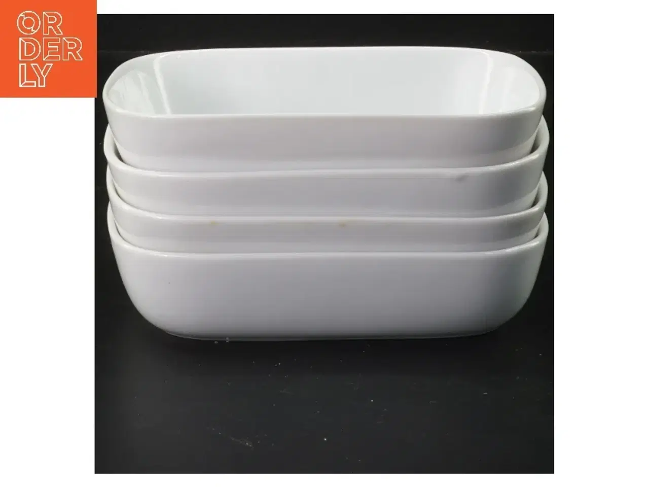 Billede 2 - Rektangulære hvide fade/ skåle , 4 stk. (str. 4 stk 15x11 cm)