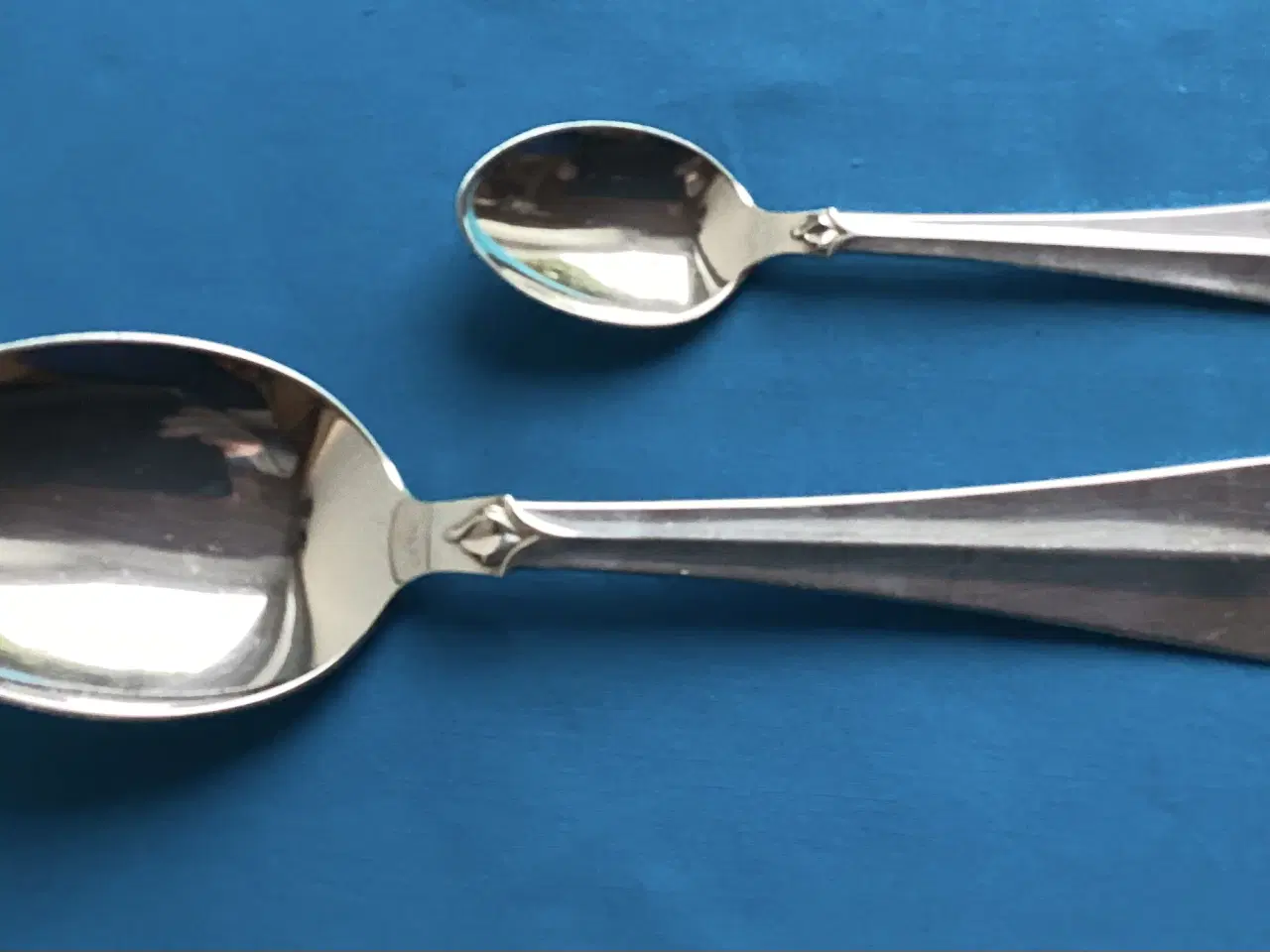 Billede 5 -  SOLGT. Diana tretårnet bestik. Se priser i opslag