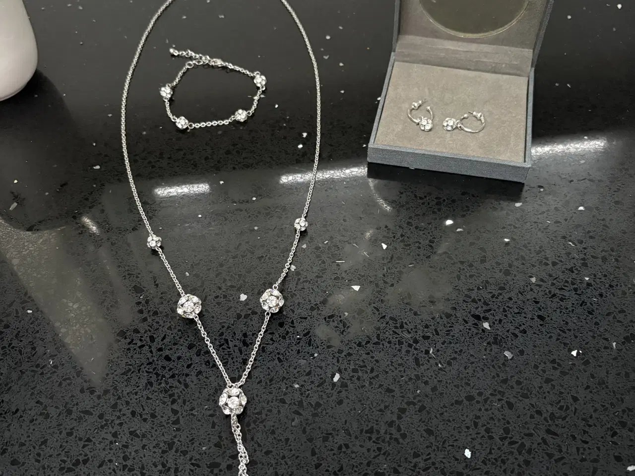 Billede 1 - Smykkesæt i 3 dele