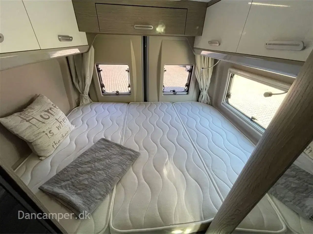 Billede 24 - 2022 - Chausson Premium Road Line   Kommissionsbil!  Speciallakering, 9 trins automatgear, 160 Hk,  træk og skyroof