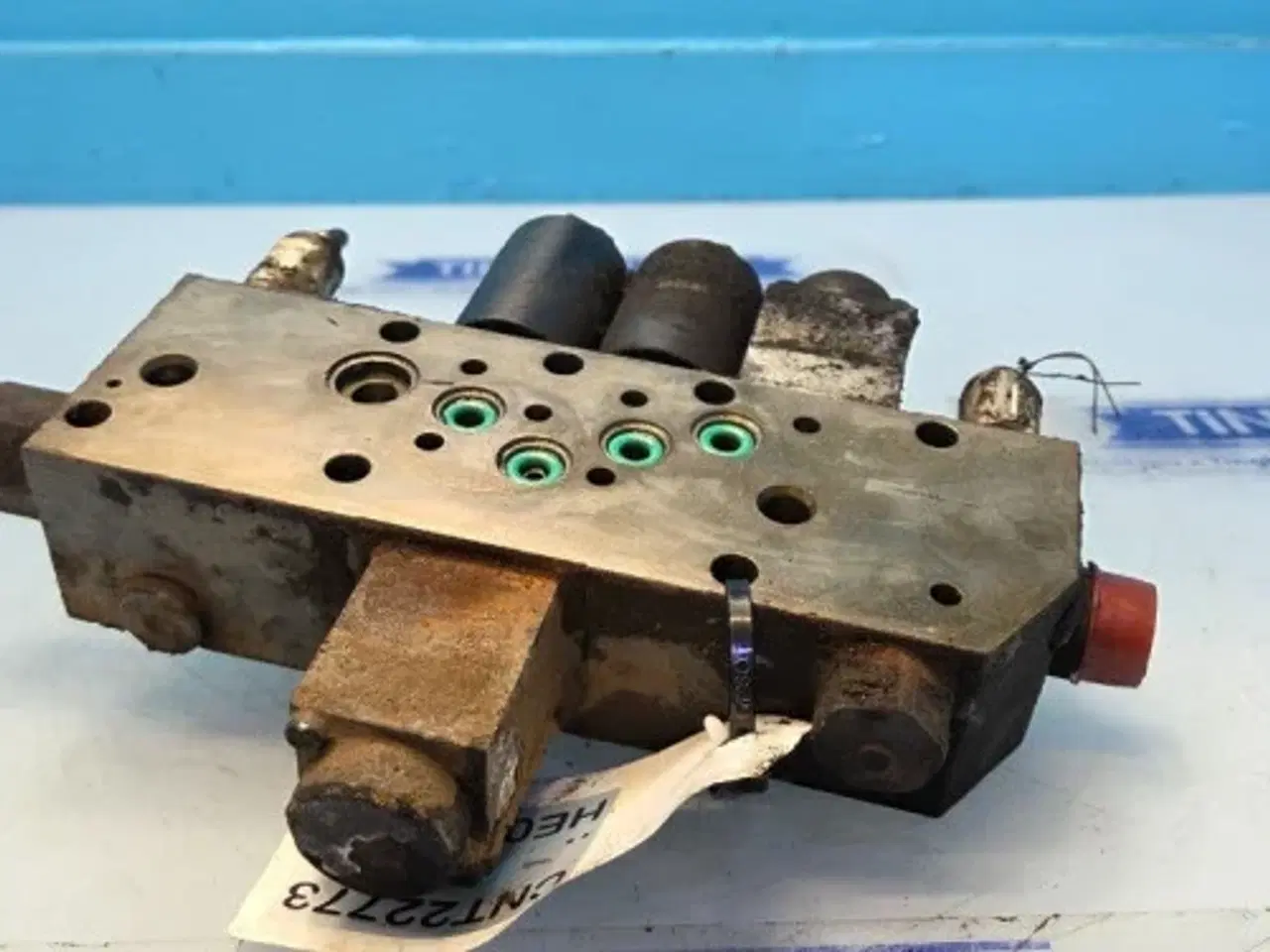 Billede 7 - Valtra  S394   Ventil   G954100600011