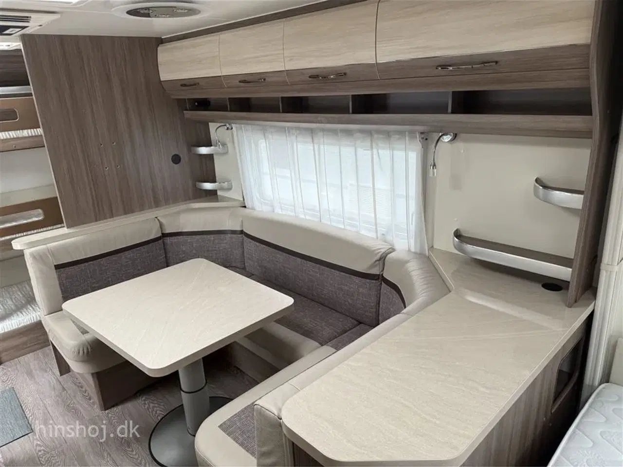 Billede 13 - 2017 - Hobby De Luxe 560 KMFe   Velholdt vogn med godt udstyr fra Hinshøj Caravan
