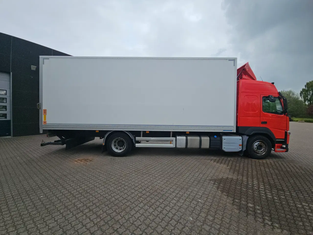 Billede 12 - Volvo FM340, Lukket kasse