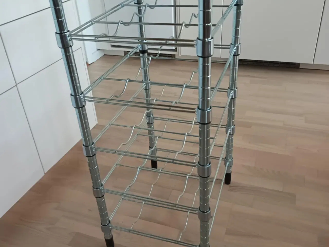 Billede 1 - Vinreol i metal, model Ikea