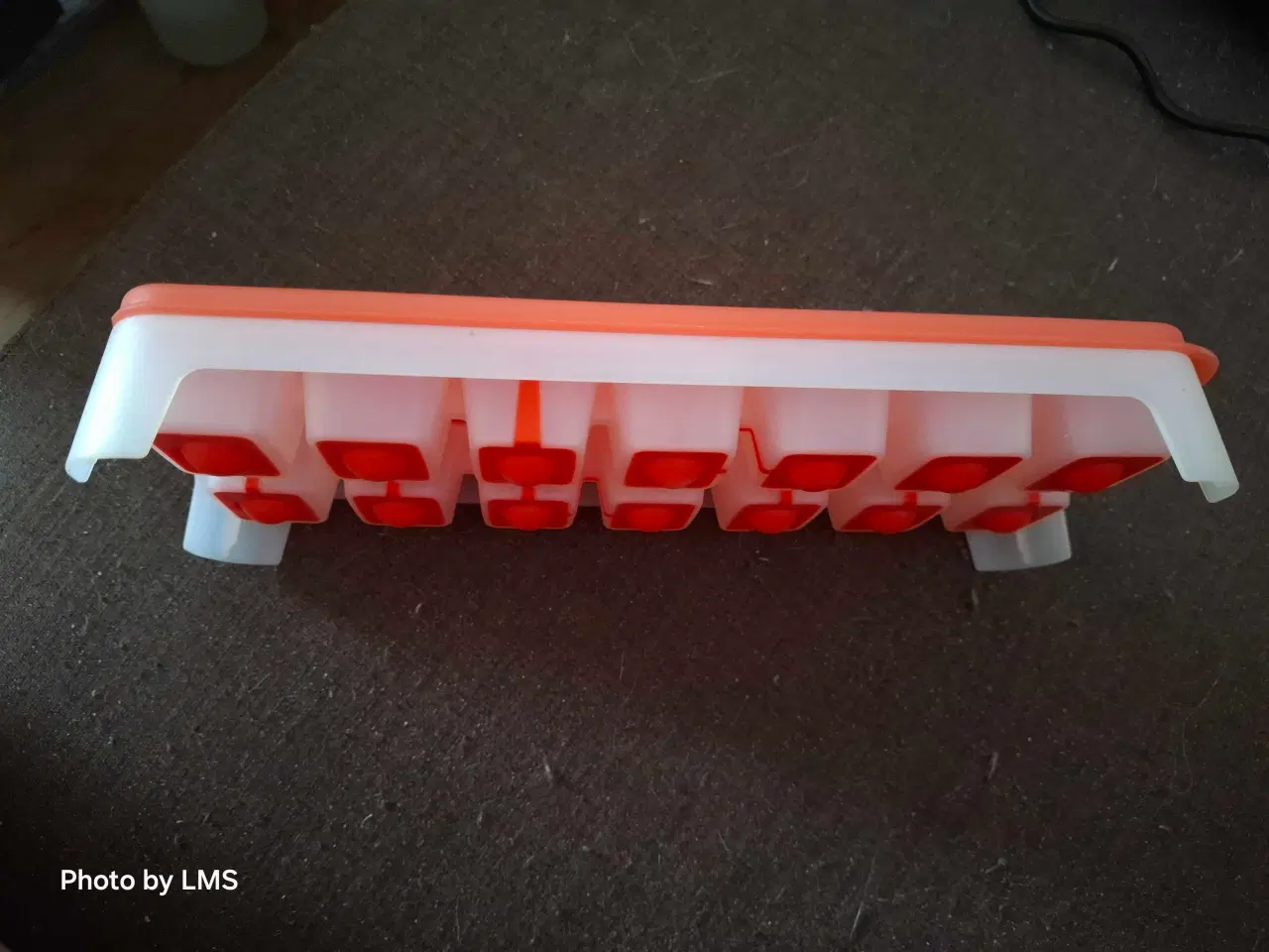 Billede 2 - Isterning boks tupperware 