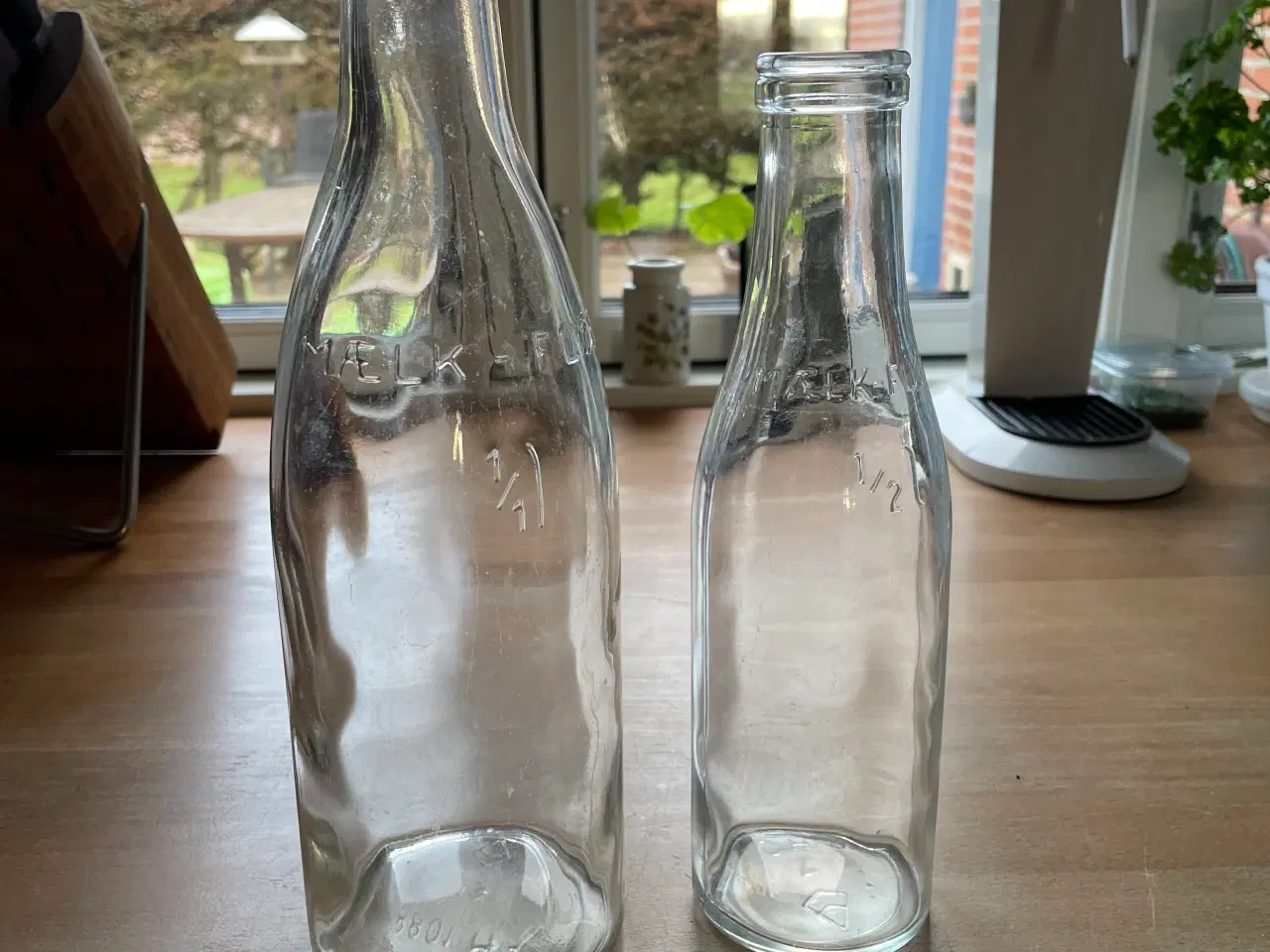 Billede 1 - Mælkeflasker klare 2 stk