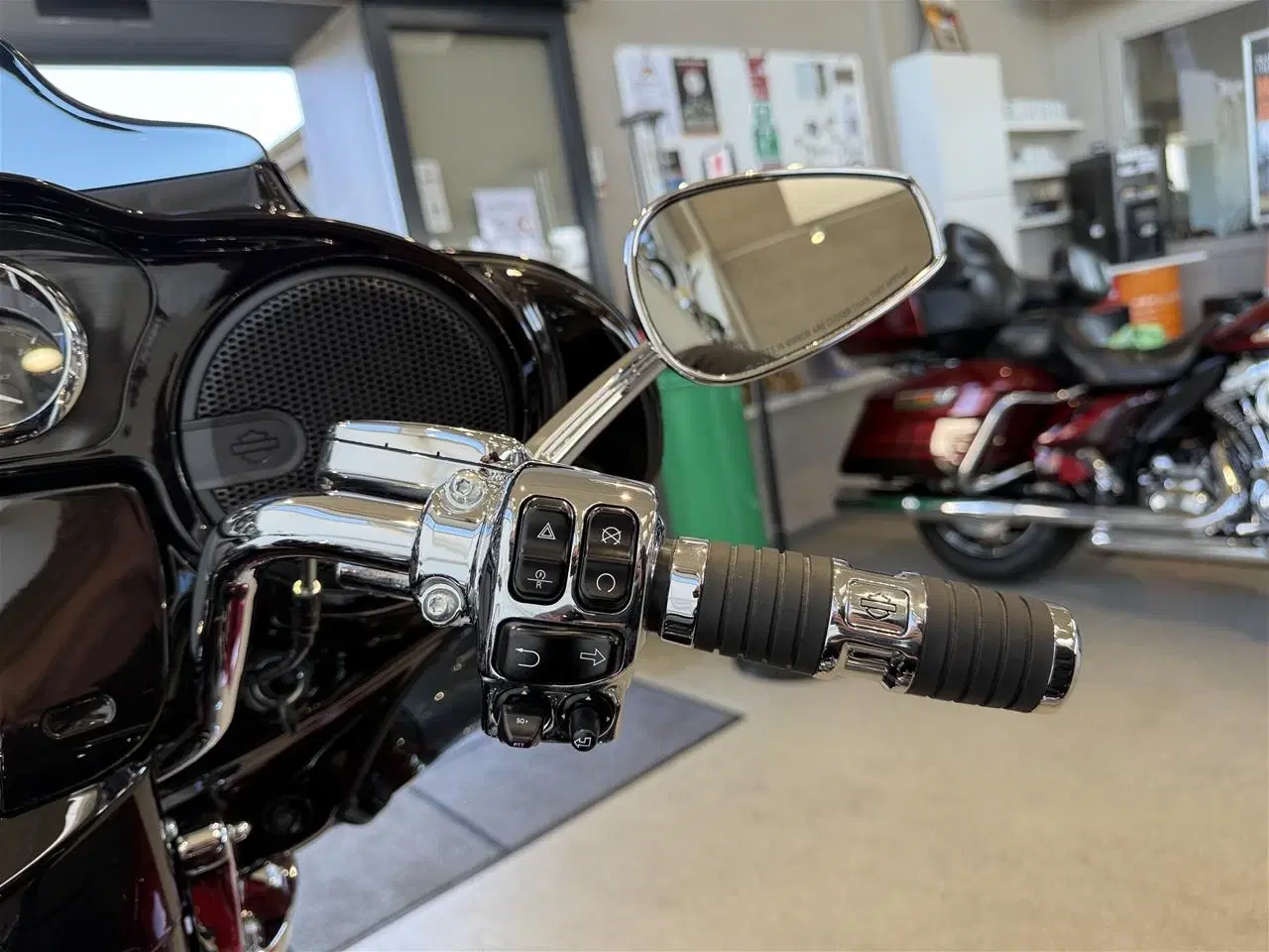 Billede 16 - Harley Davidson FLHTCUTGSE Tri Glide Ultra CVO 117" Trike