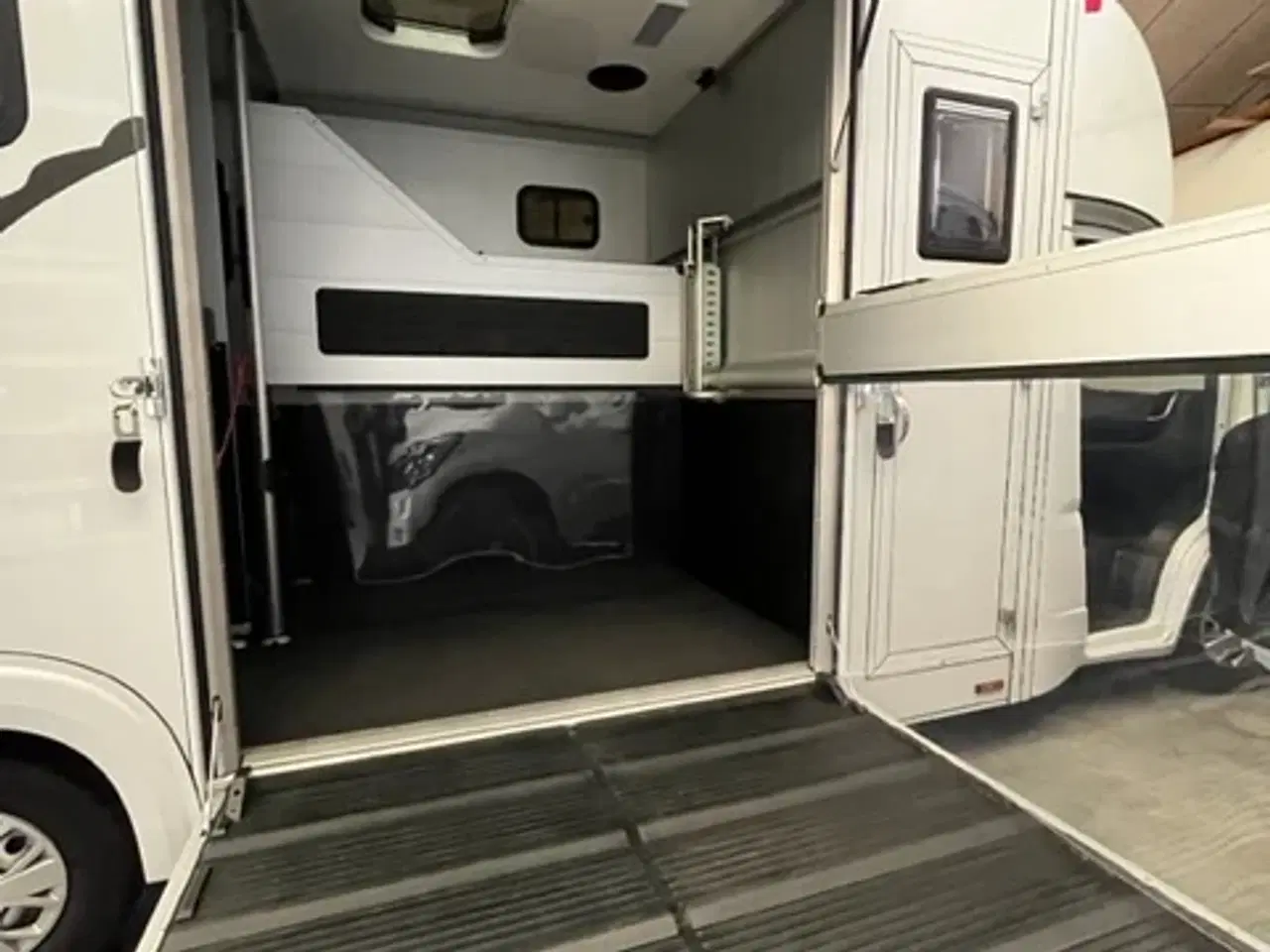 Billede 9 - Böckmann Compact Sport Tour 45 2-hestes