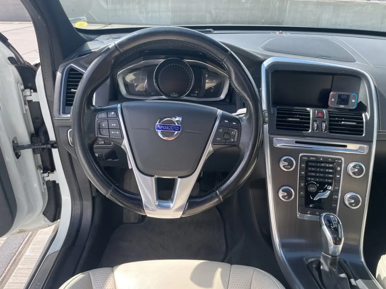 Billede 11 - Volvo XC60 2,0 D4 190 Momentum aut.