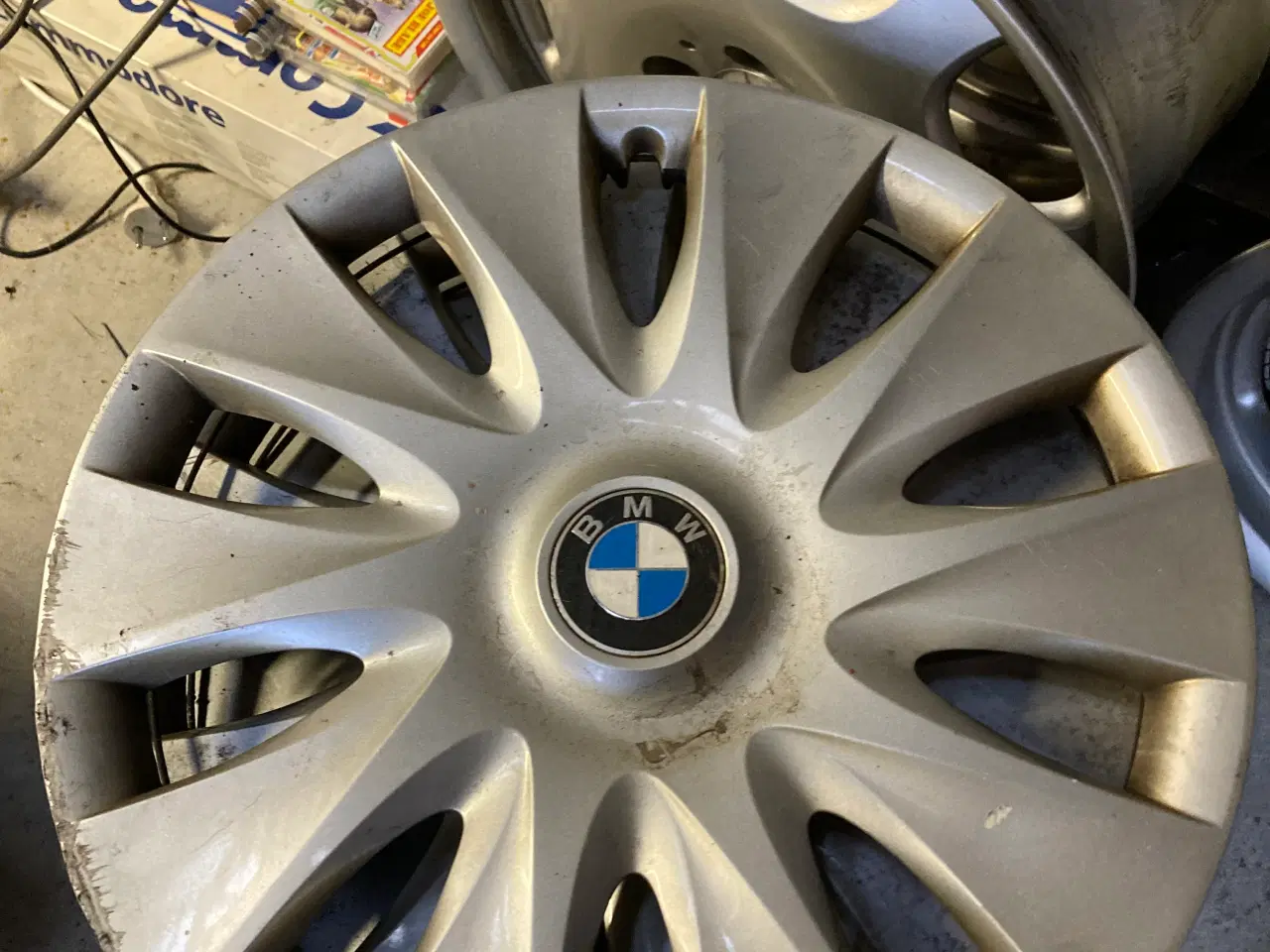 Billede 1 - Garagesalg! Hjulkapsler Bmw “16