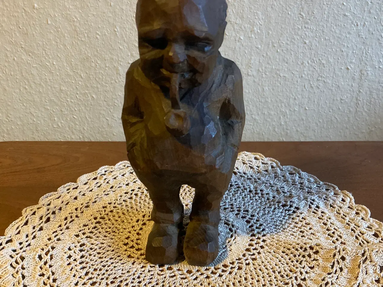 Billede 2 - Håndudskåret mand