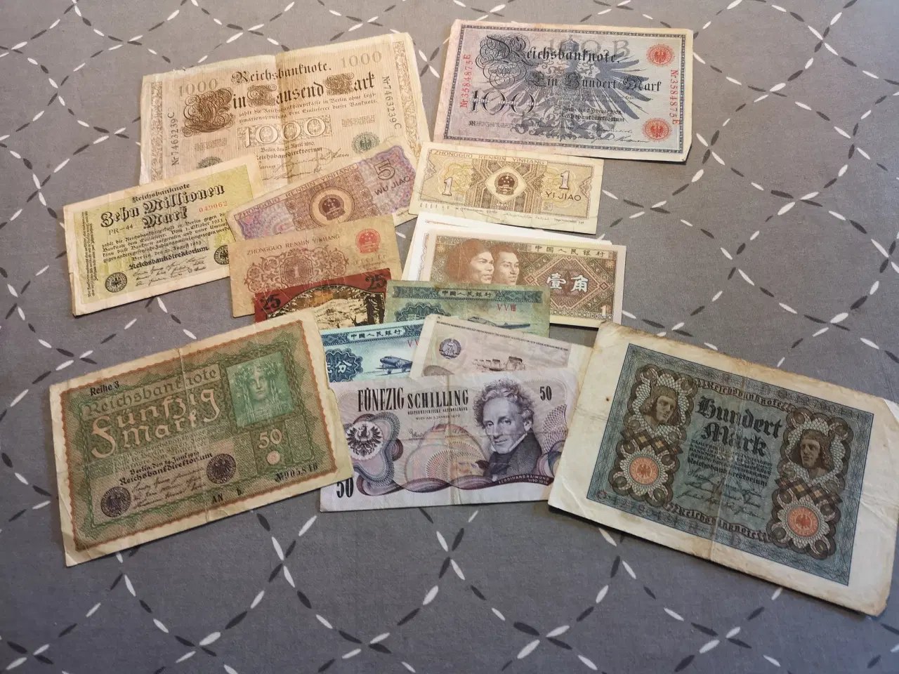 Billede 2 - Forskellige udenlandske pengesedler
