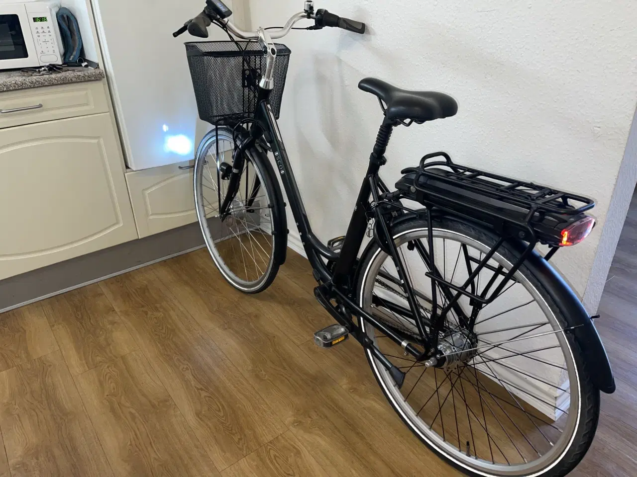 Billede 2 -  flot sco dame elcykel 28"  7 gear. 