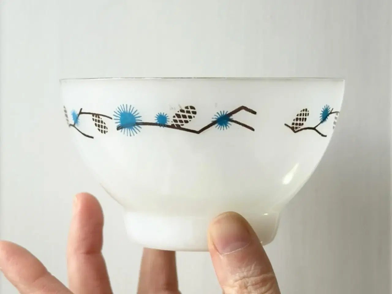 Billede 1 - Termo Crisa, opalineglas m tryk og guldkant