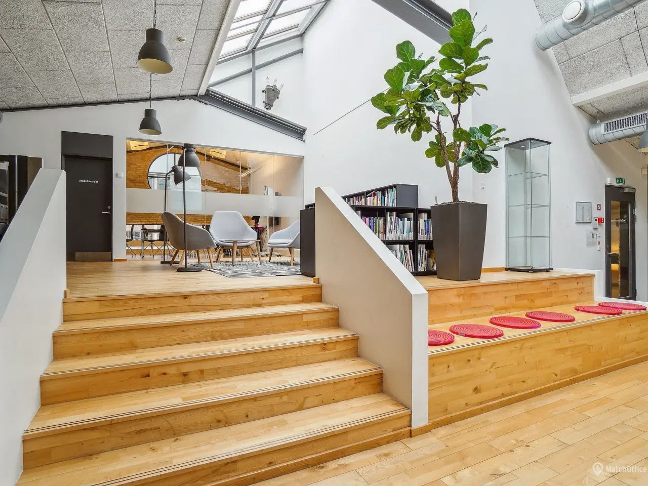 Billede 5 - Indbydende lejemål med åbent kontormiljø