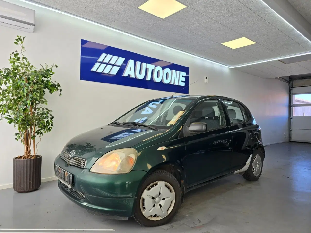 Billede 1 - Toyota Yaris 1,3 Luna