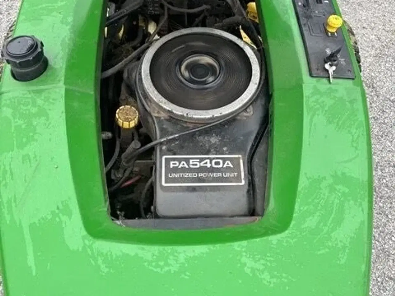 Billede 7 - 3 hjulet plæneklipper, John Deere F525