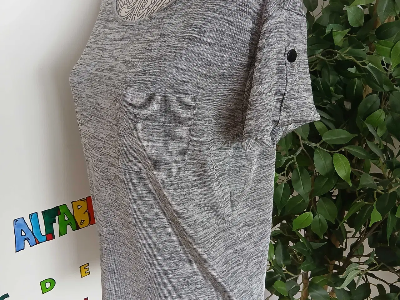 Billede 5 - T-shirt. Soaked in Luxury. Medium 