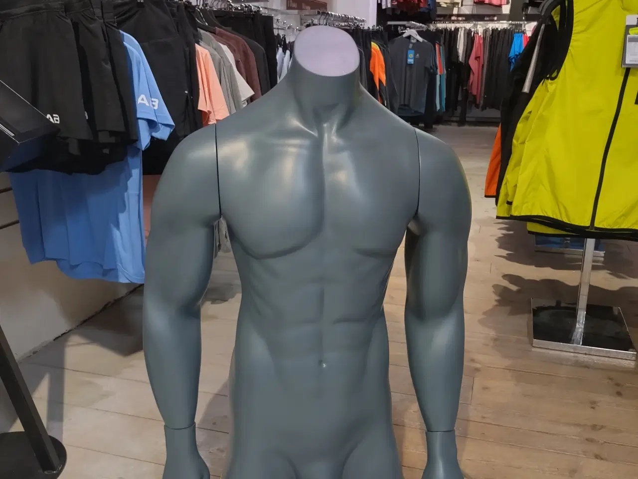 Billede 1 - Torso herre mannequin til væg