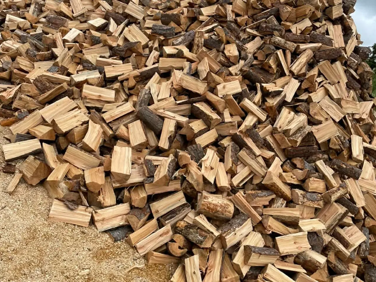 Billede 1 - Brænde - Fyrtræsbrænde
