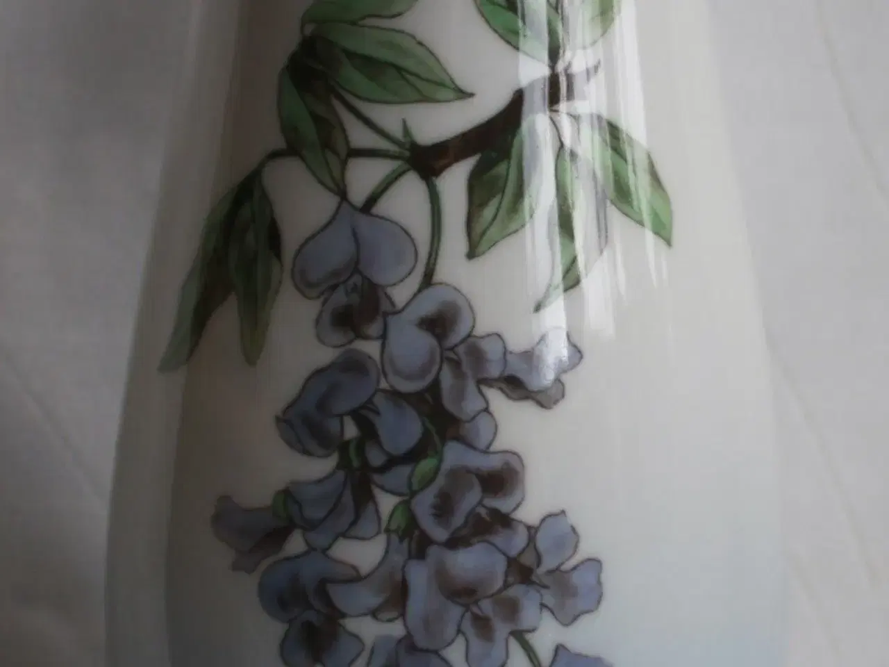 Billede 2 - Vase med blåregn fra Bing og Grøndahl