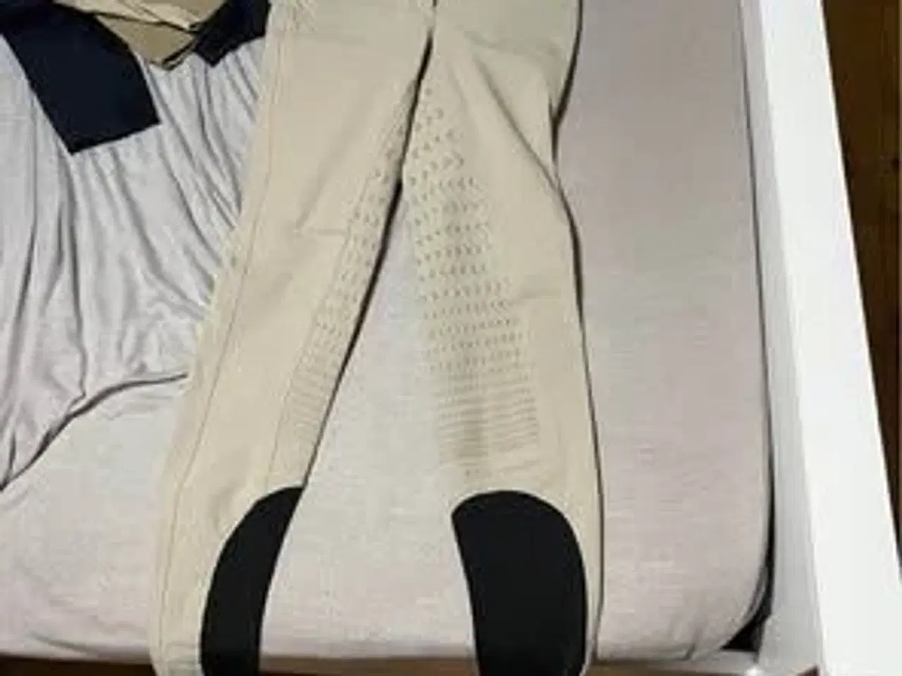 Billede 2 - Tre par  ridebukser