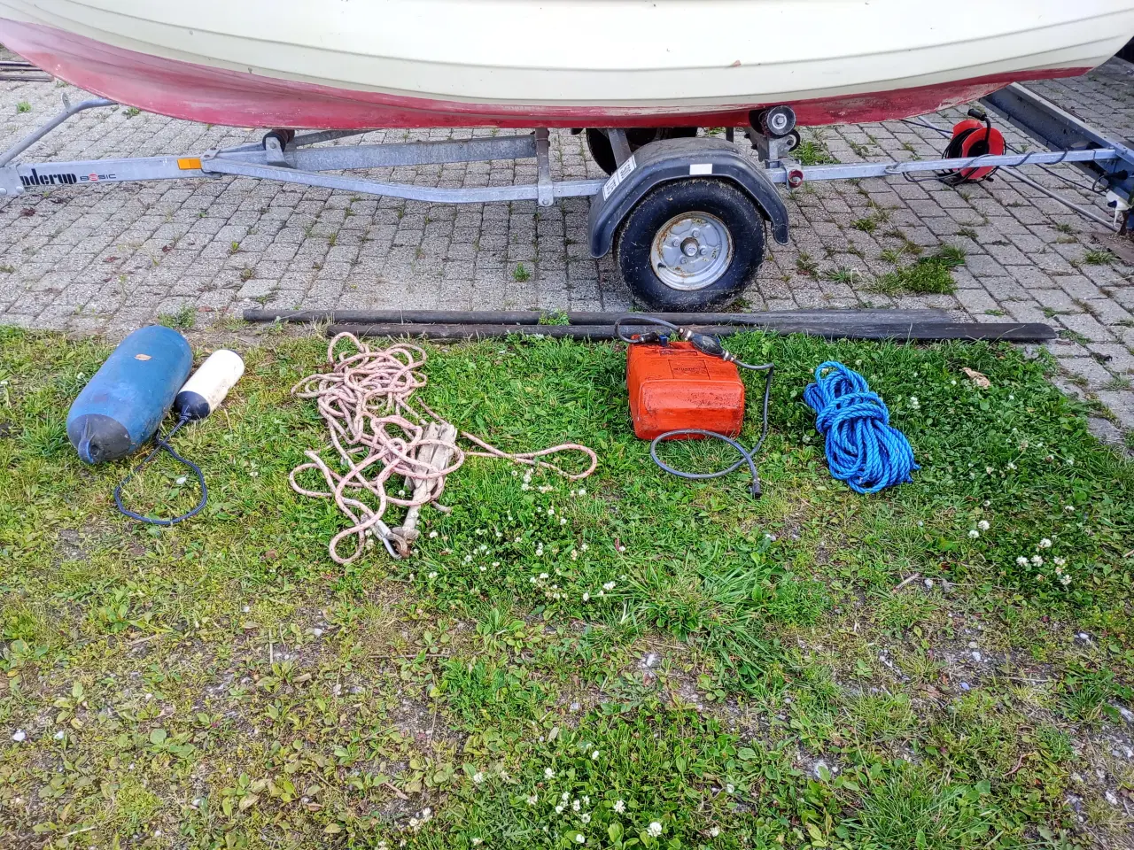 Billede 5 - Sejljolle med trailer og motor