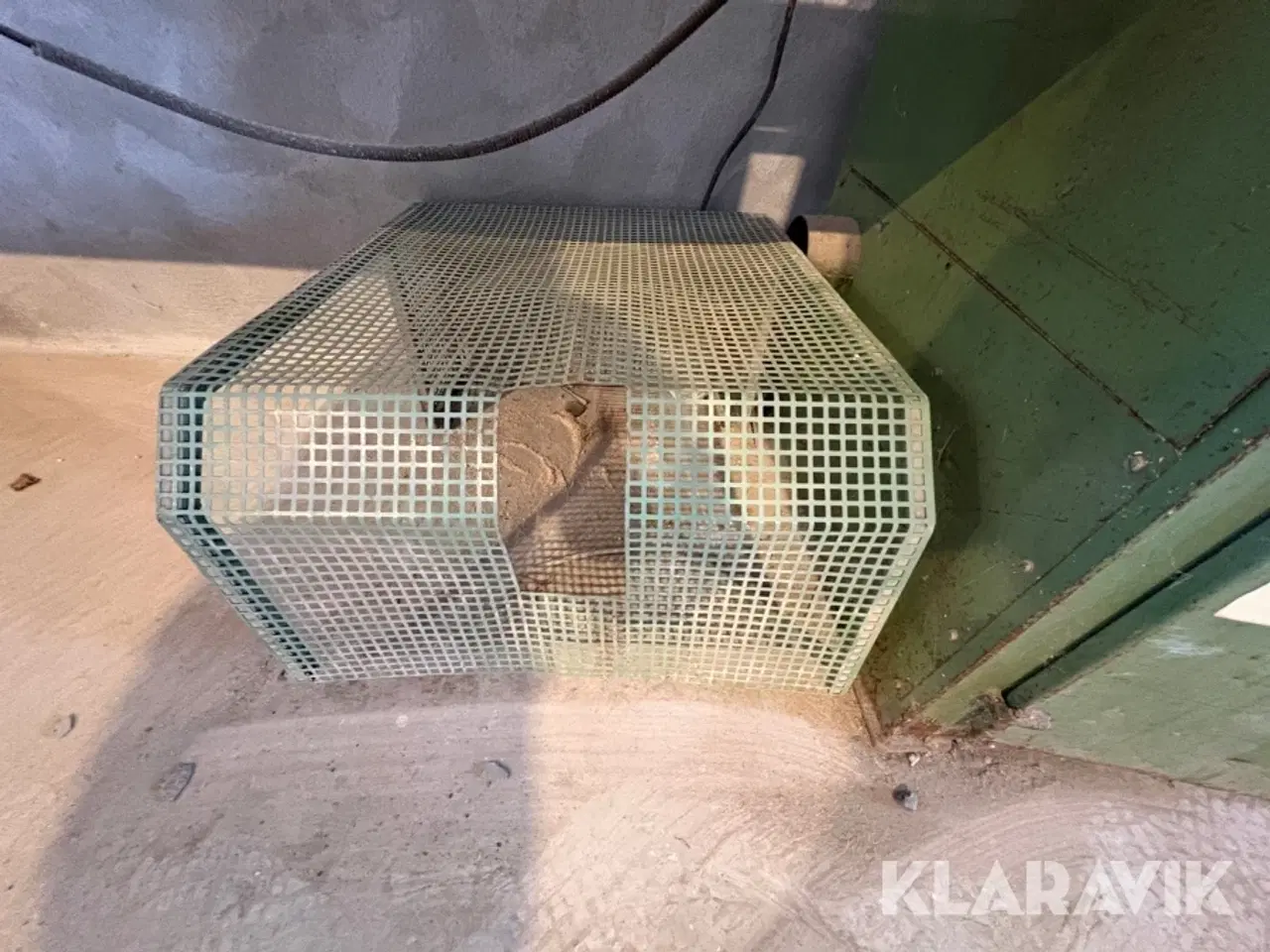 Billede 10 - Industrikapsav / afkortersav K. Lykke Laursen AAK med rullebaner og båndtransportør