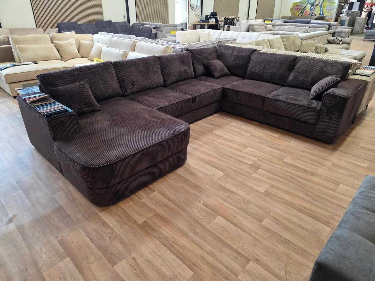 Billede 13 - Leder du efter en komfortabel sofa eller seng?! 