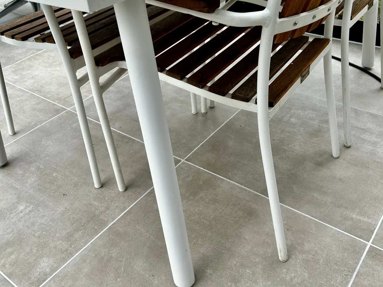 Billede 7 - Flot bord og stole fra DaneLine