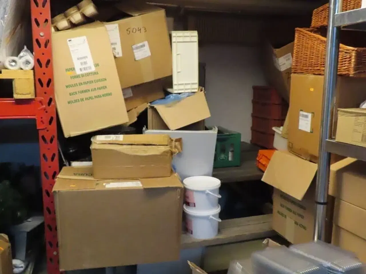 Billede 6 - Div. reoler og indhold