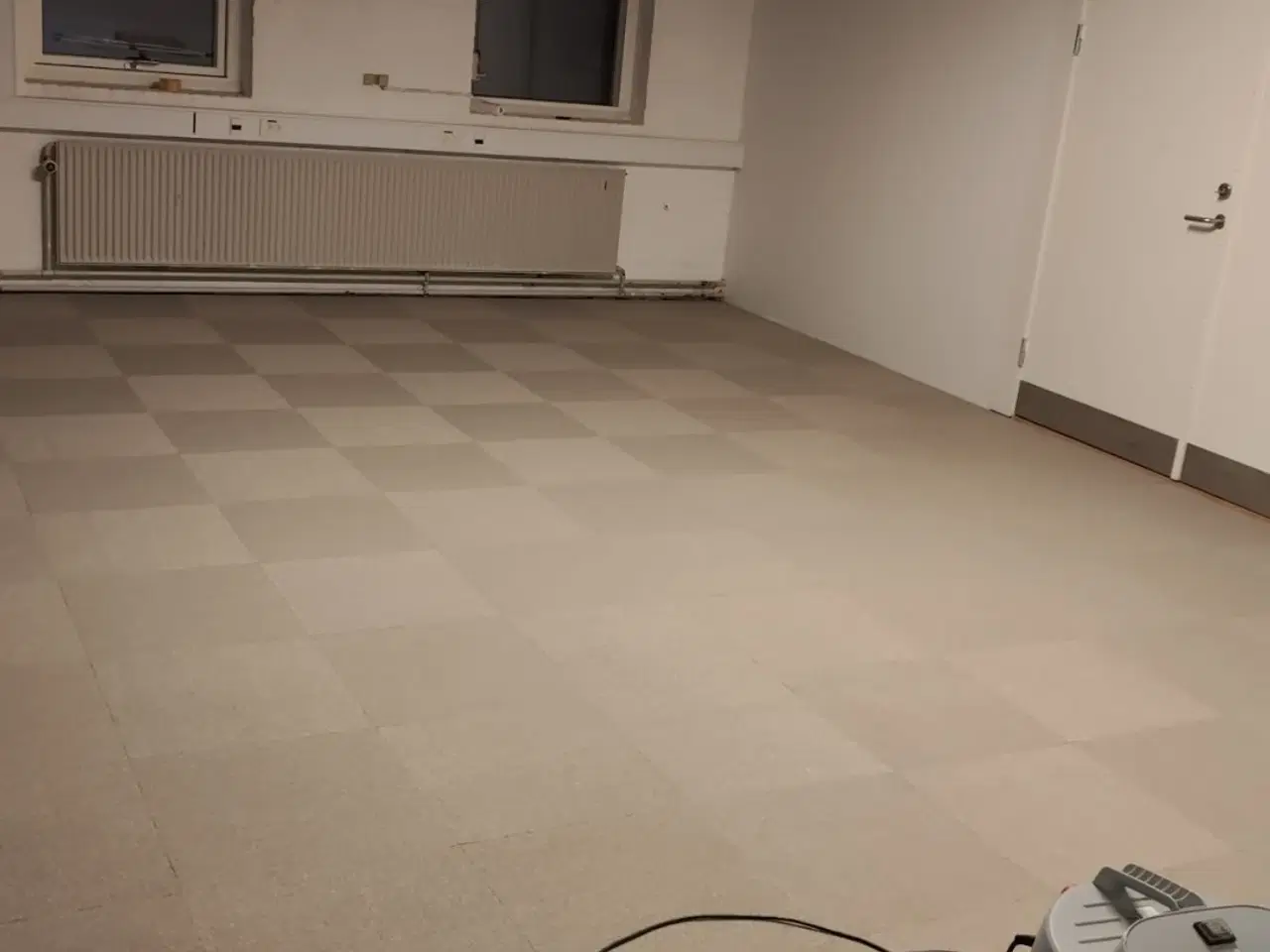 Billede 1 - Tæppe fliser 