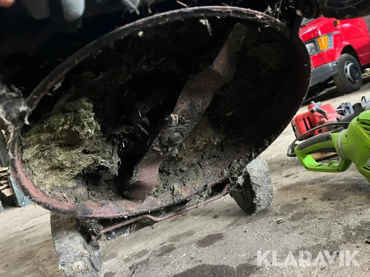 Billede 10 - Græsslåmaskine, kantklipper og hækkeklipper