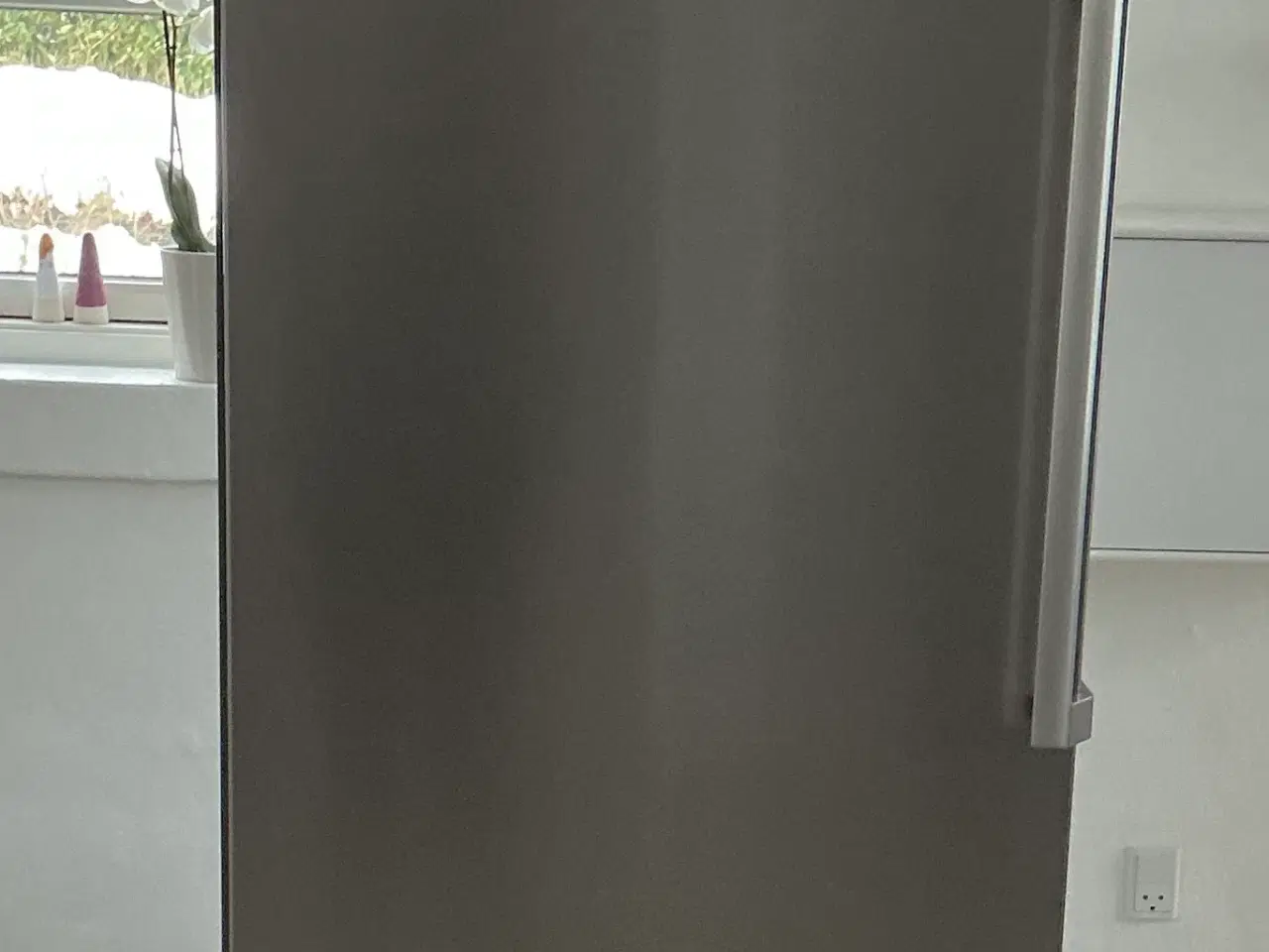 Billede 1 - Samsung NoFrost skabsfryser A++