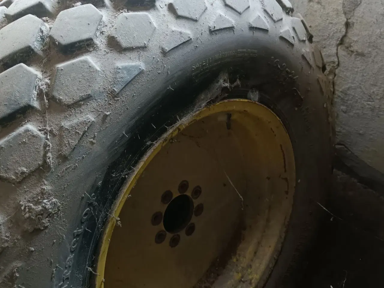 Billede 5 - Alliance GRÆSDÆK For: 10,0/75-15,3, Bag: 16,9-24