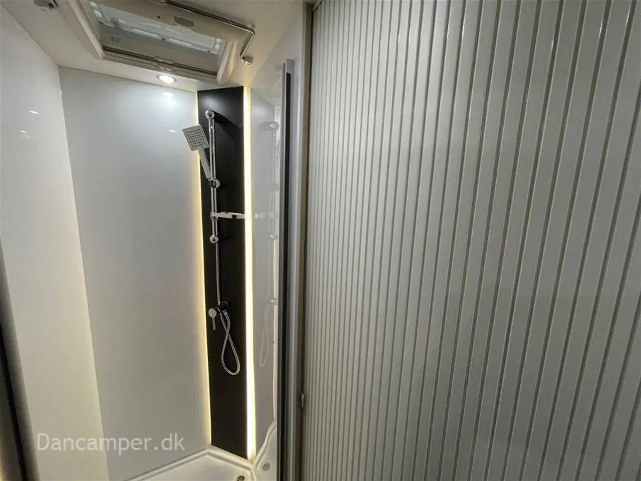 Billede 14 - 2026 - Chausson 630 Titanium Line Ford Chausson 630 Titanium Line. 165 HK og 8-trins automat gear. Adaptiv fartpilot. Artic-pakke.