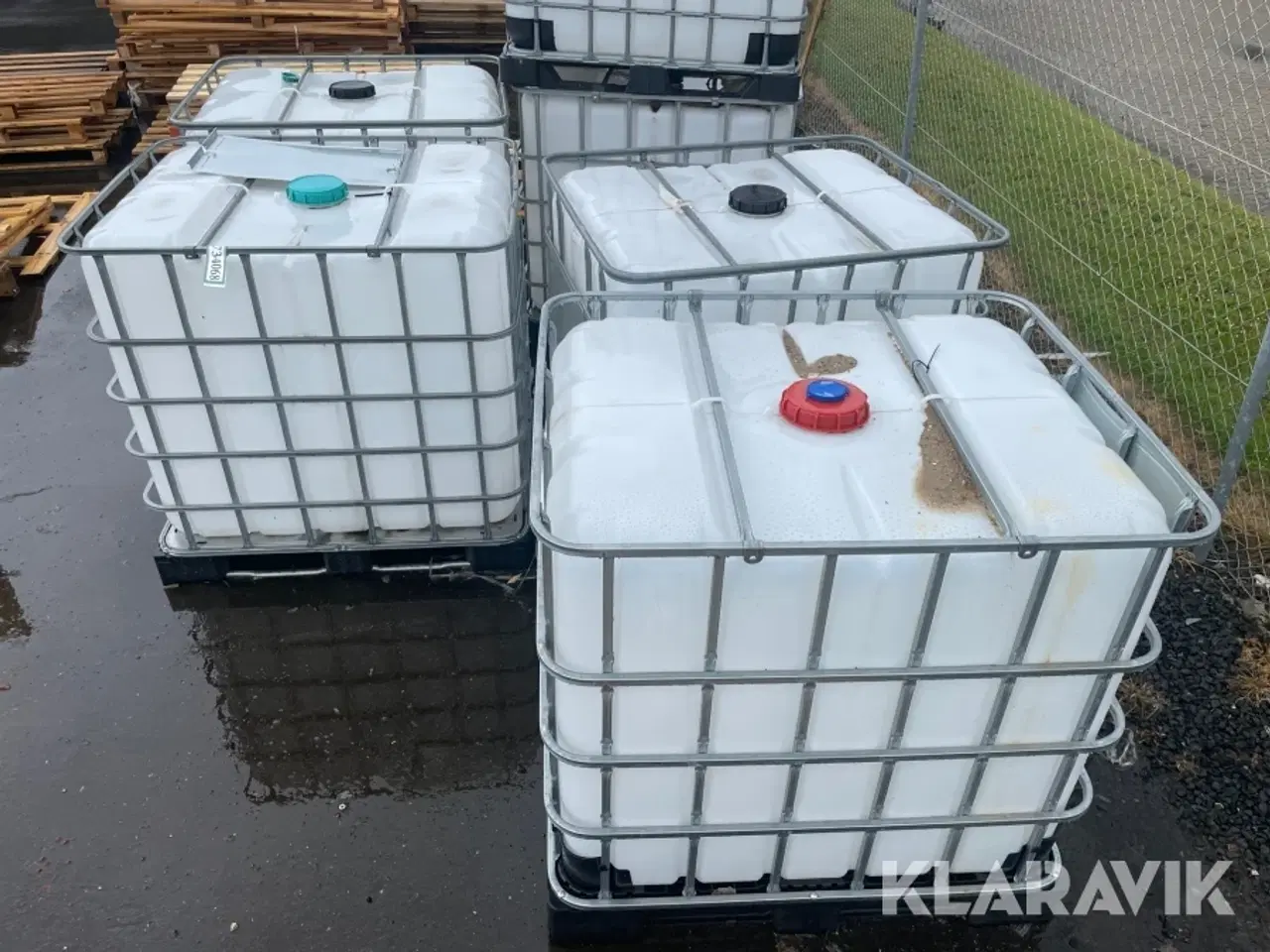 Billede 5 - Vandbeholdere 1000 Liter 6 styk