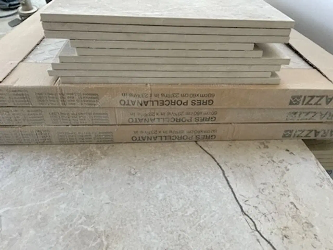 Billede 3 - Smukke Italienske fliser - rest 