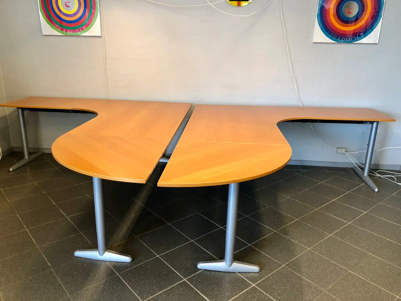 Billede 4 - 2 store arbejdsborde