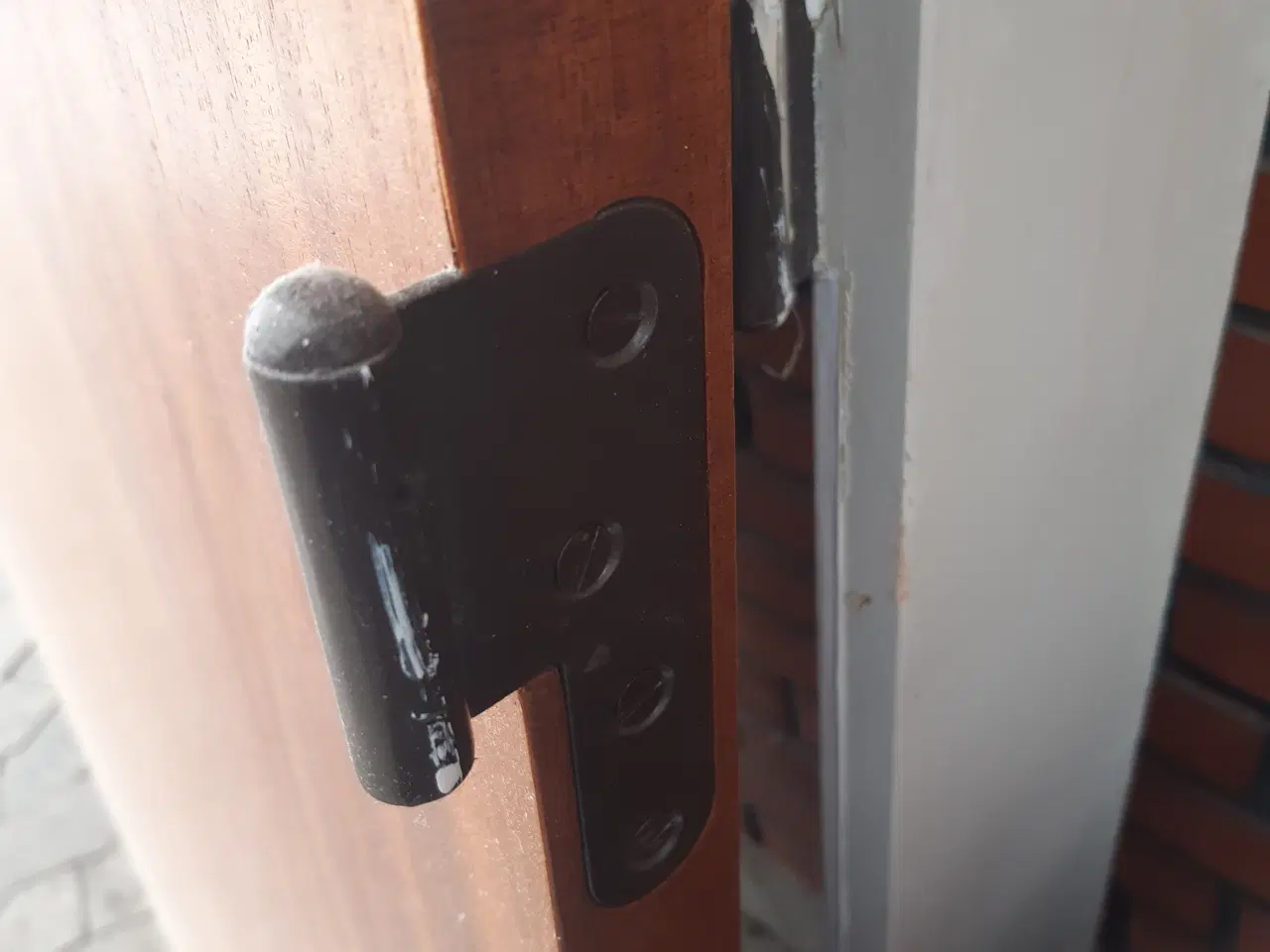 Billede 3 - Mørk dør m karm