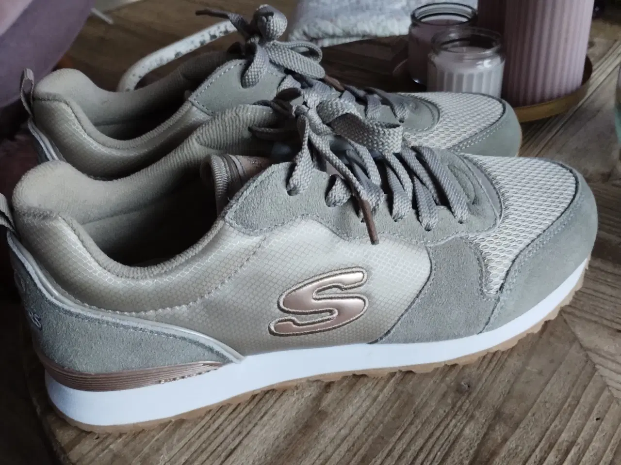 Billede 3 - Nye Sketchers sko