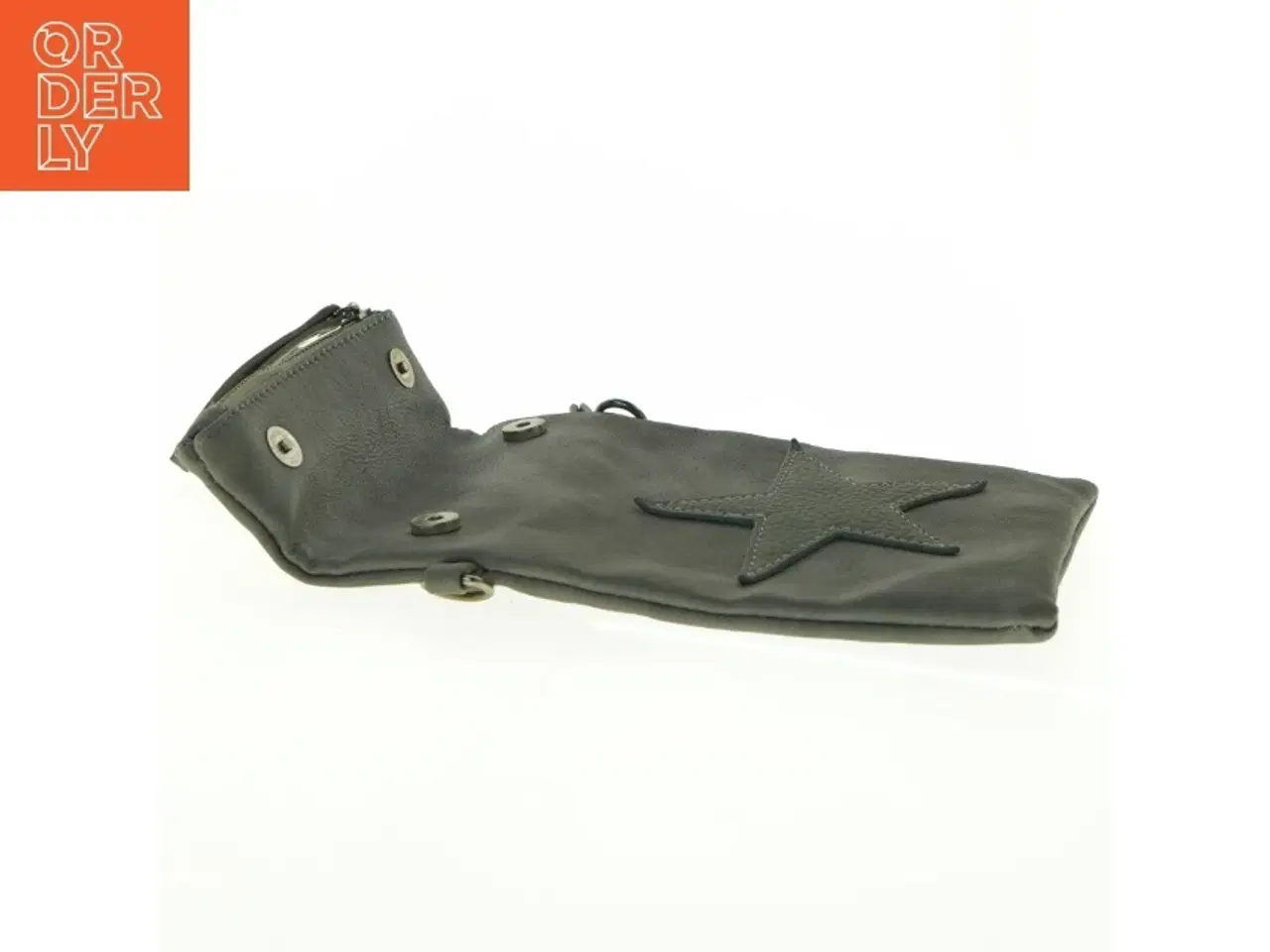 Billede 5 - Grå læder kobling med stjerne dekoration (str. 21 x 14 cm godt)