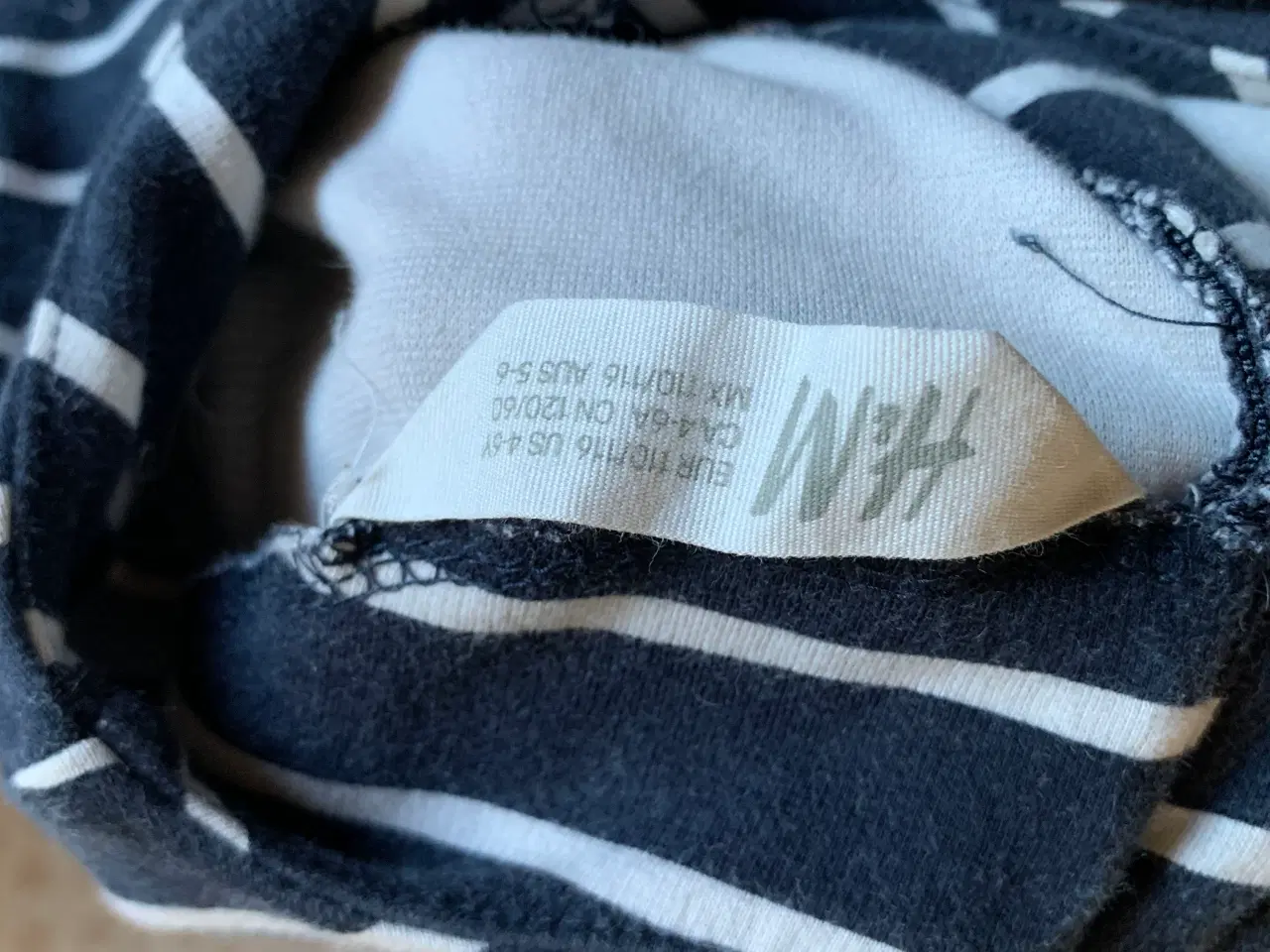 Billede 3 - Kjole str 110