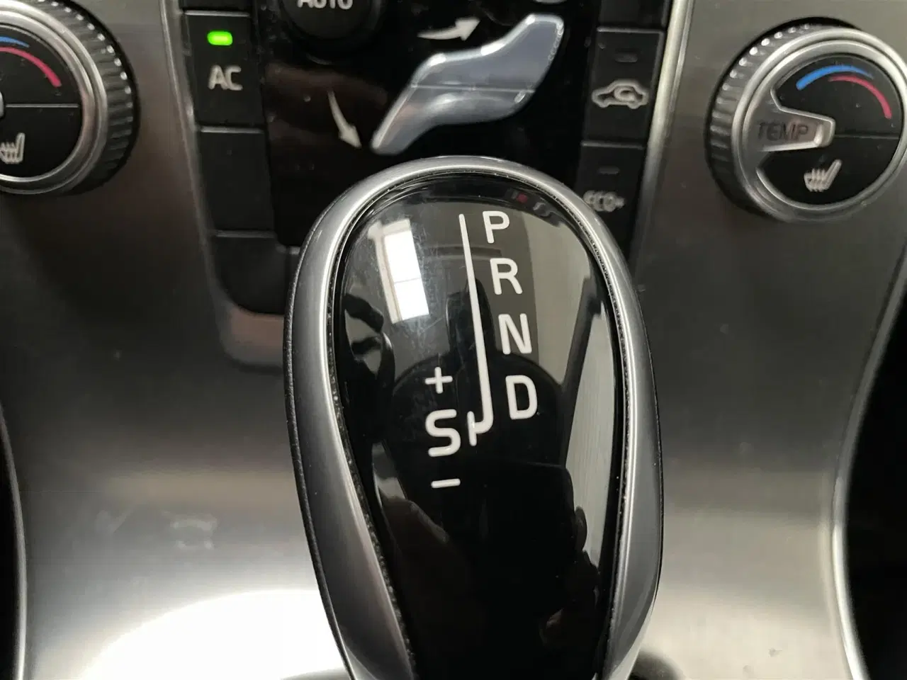 Billede 8 - Volvo V60 2,0 D4 Summum 200HK Stc 8g Aut.