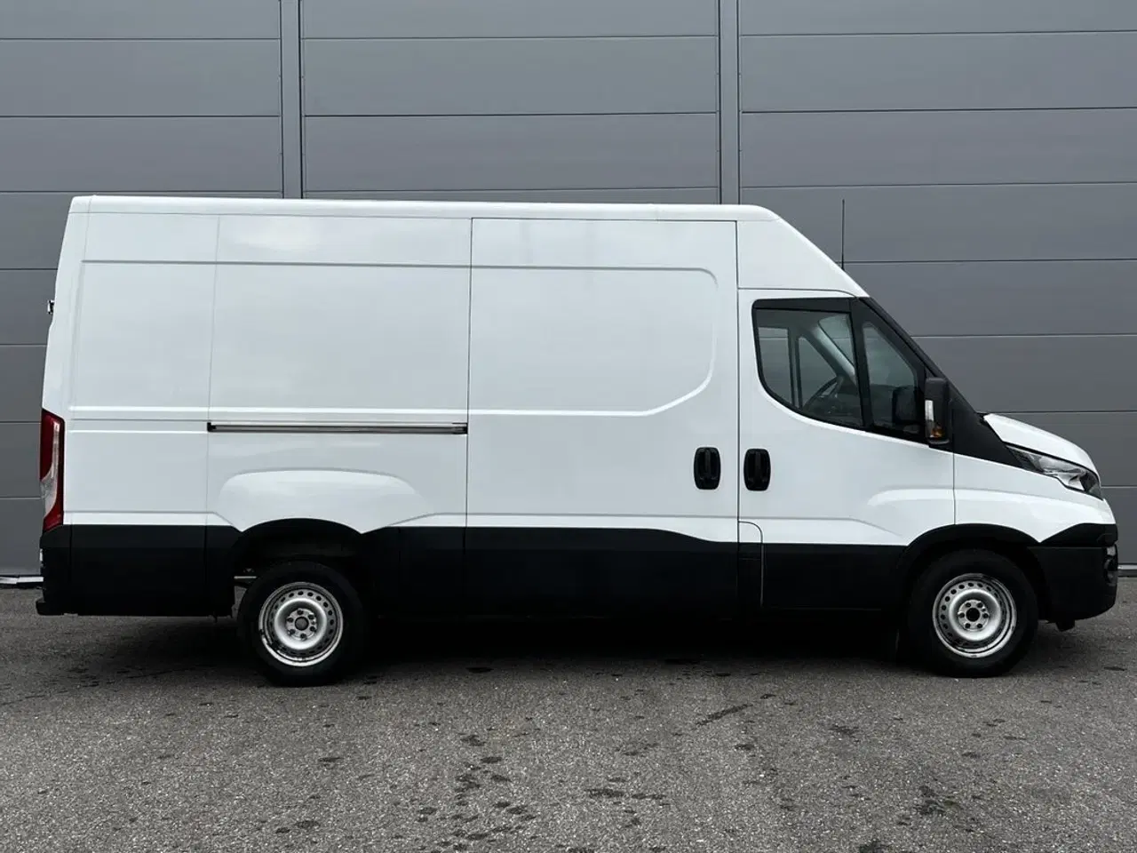 Billede 8 - Iveco Daily 2,3 35S12 12m³ Van AG8