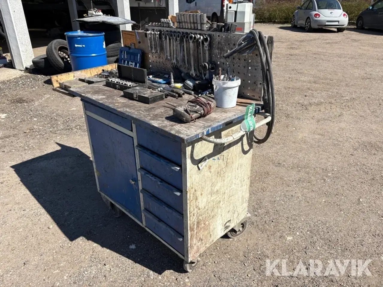 Billede 1 - Værkstedsvogn med indhold